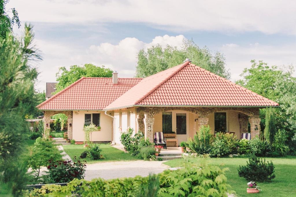 Toldi68 Apartmanház 8360 Keszthely, Toldi Miklos utca 68. kép - 1