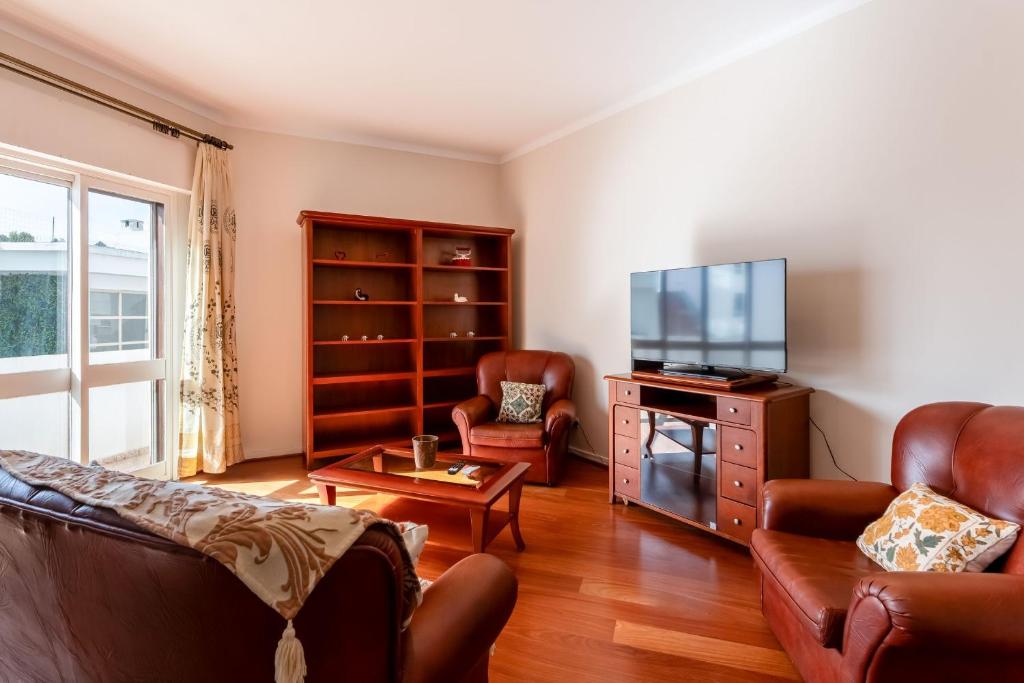 Cosy 2Bdr Flat in Faro Downtown by LovelyStay