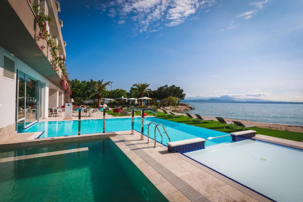 Bazén v ubytování Hotel Ocelle Thermae&Spa (Adults Only) nebo v jeho okolí