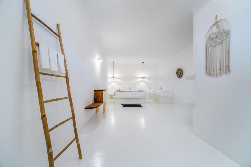 The Amethyst Exclusive Suites Oia - 8