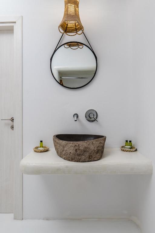 The Amethyst Exclusive Suites Oia - 11