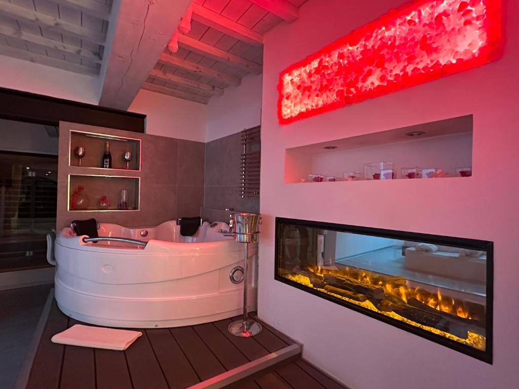 Billede fra billedgalleriet på THE SECRET SUITE - Luxury on the lake Endine i Ranzanico