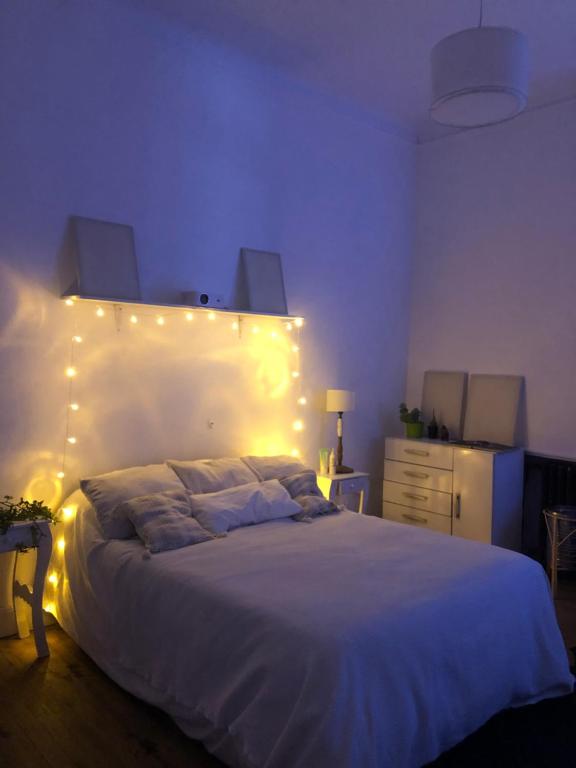 En eller flere senge i et værelse på Home lab studio