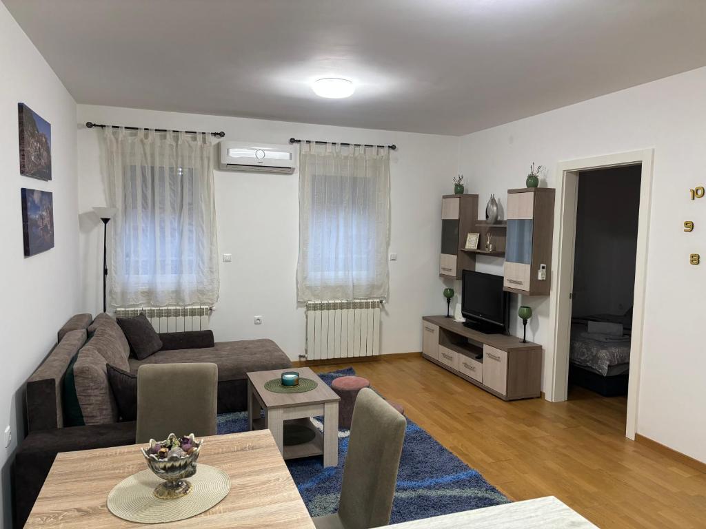 Posezení v ubytování Apartman PETKOVIĆ Parobrodska 35