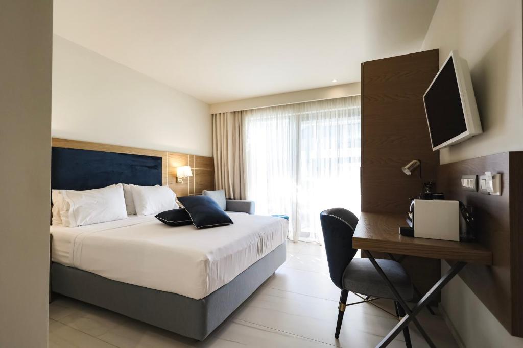 Serenity Suites - 14