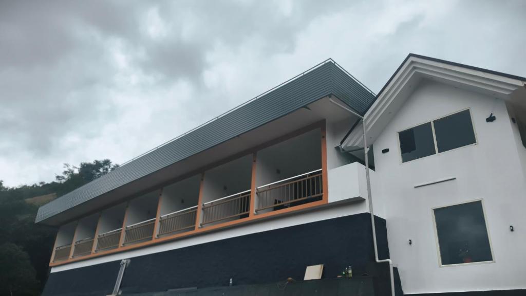 Bygningen som resortet ligger i