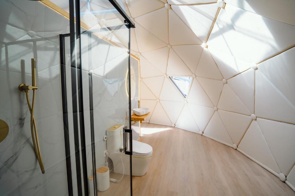 Glamping boutique bajo las estrellas - Deluxe Double Room With Shower