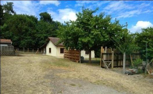 Bygningen som feriehuset ligger i