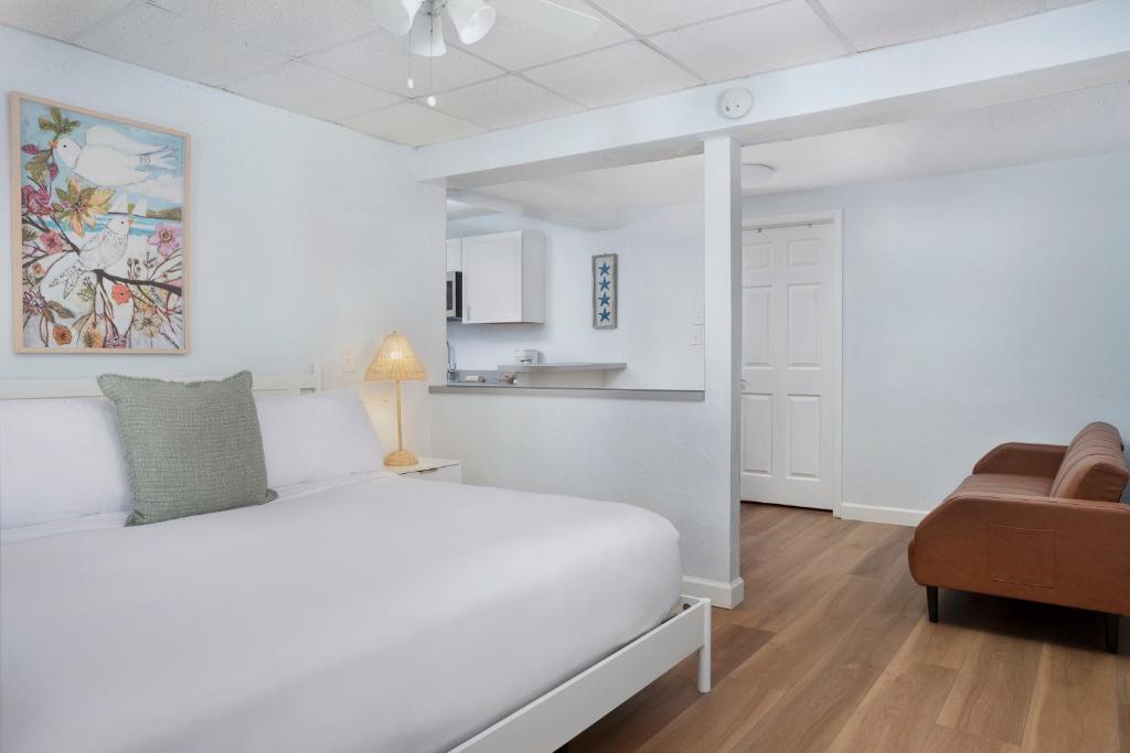 Sabal Palms Inn photo