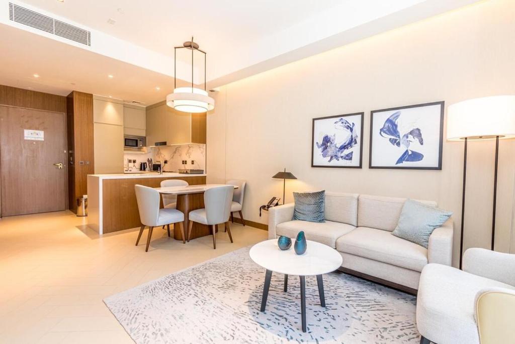 3BR with Full Burj Khalifa and Dubai Fountain View at Address Opera ...