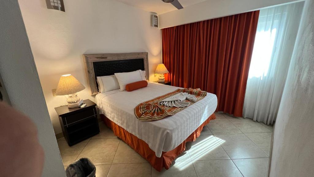 Los Picos Hotel & Suites Bucerias photo