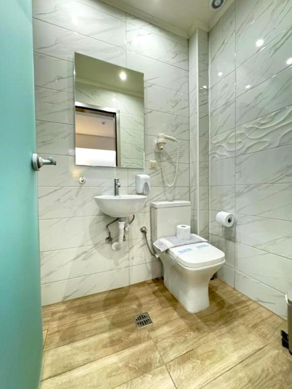 Olympus Diamond studios - 9