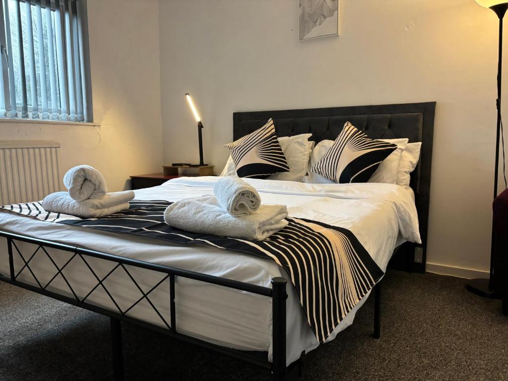 En eller flere senge i et værelse på 3 Bedroom Holiday Home - Sleeps 6