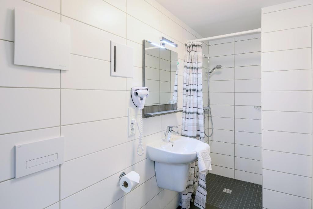 Koupelna v ubytování Hotel Kleiner Markt
