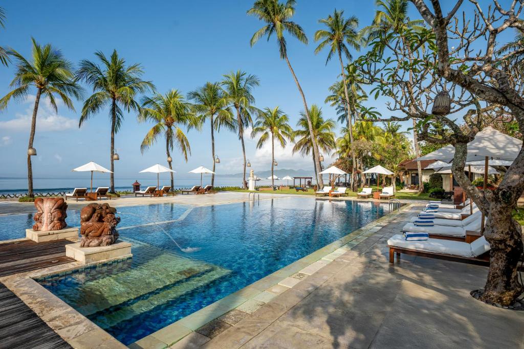 Swimmingpoolen hos eller tæt på Ramayana Candidasa Beach Resort