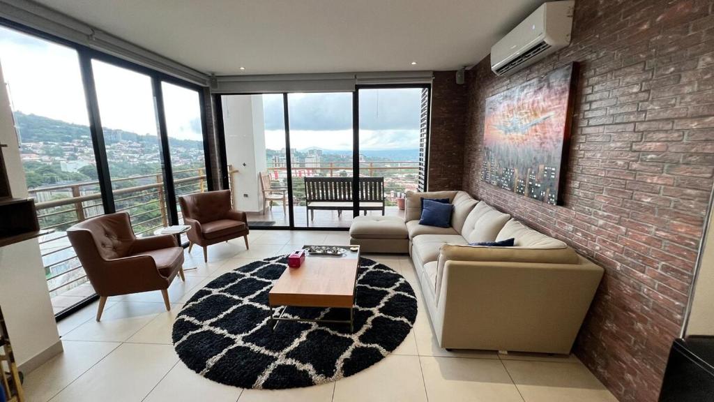 Gallery image of Stylish Stay with Stunning Views - Escalon in San Salvador