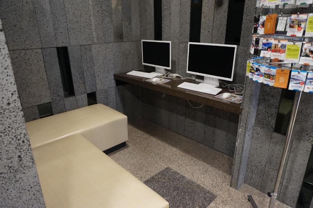 TV a/nebo společenská místnost v ubytování Major Hotel 2