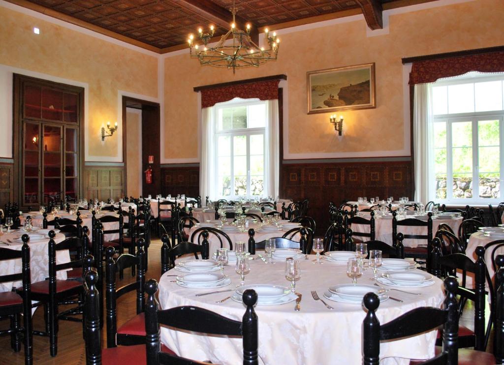 Restauracja lub miejsce do jedzenia w obiekcie TH San Martino - Majestic Dolomiti Hotel