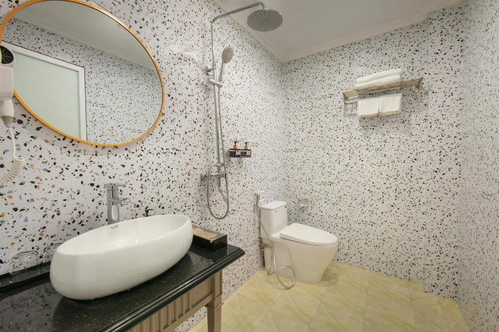 Dong Xuan Boutique Hotel - 5