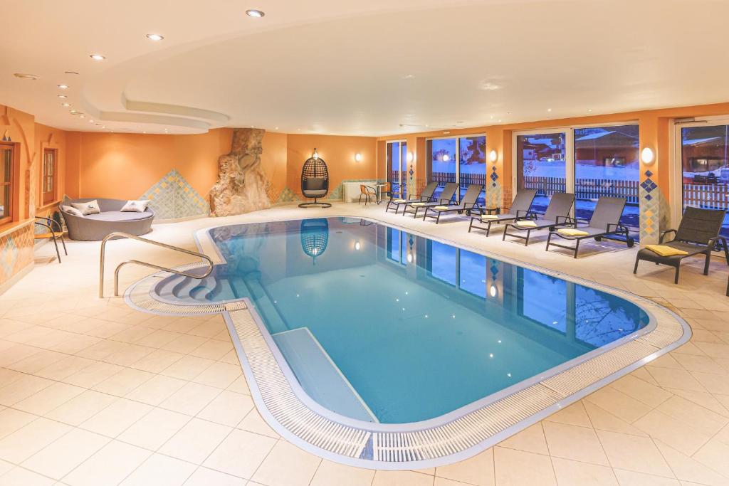 Hồ bơi trong/gần Hotel Styrolerhof