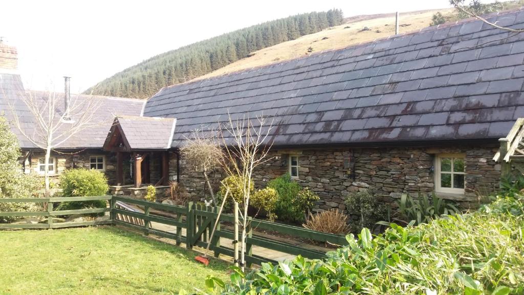 Loodusmaastik of the country house lähedal