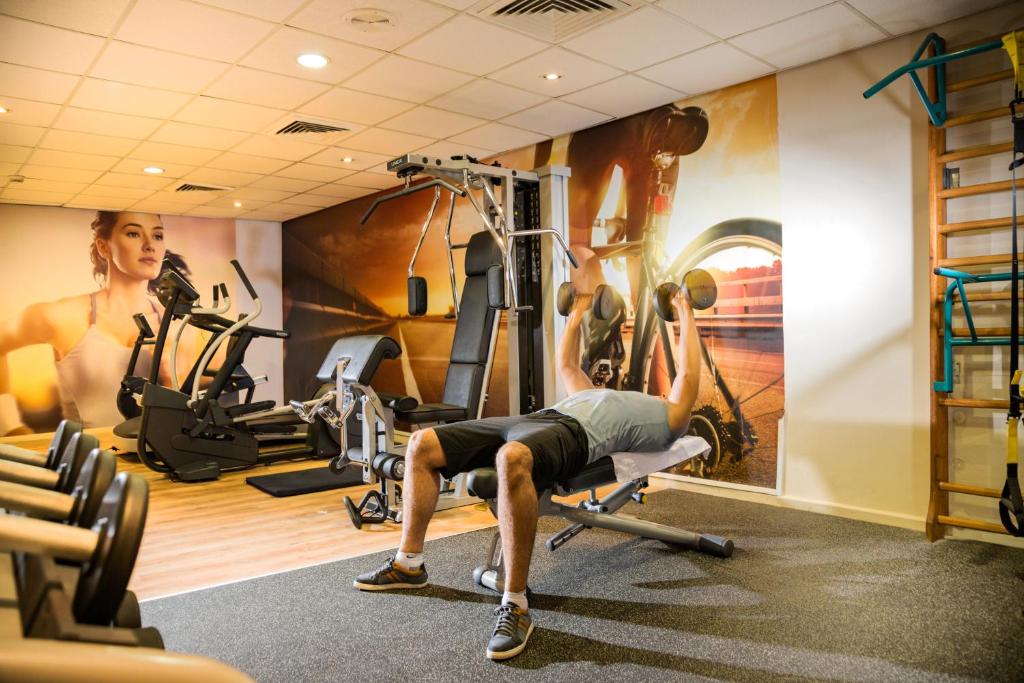 Fitness centrum a/nebo fitness zařízení v ubytování Prima Royale Hotel