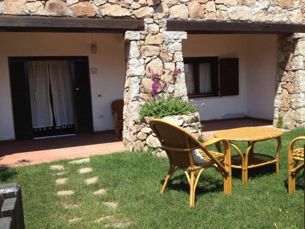 Patio alebo iná vonkajšia časť ubytovania Trilocale I Fari
