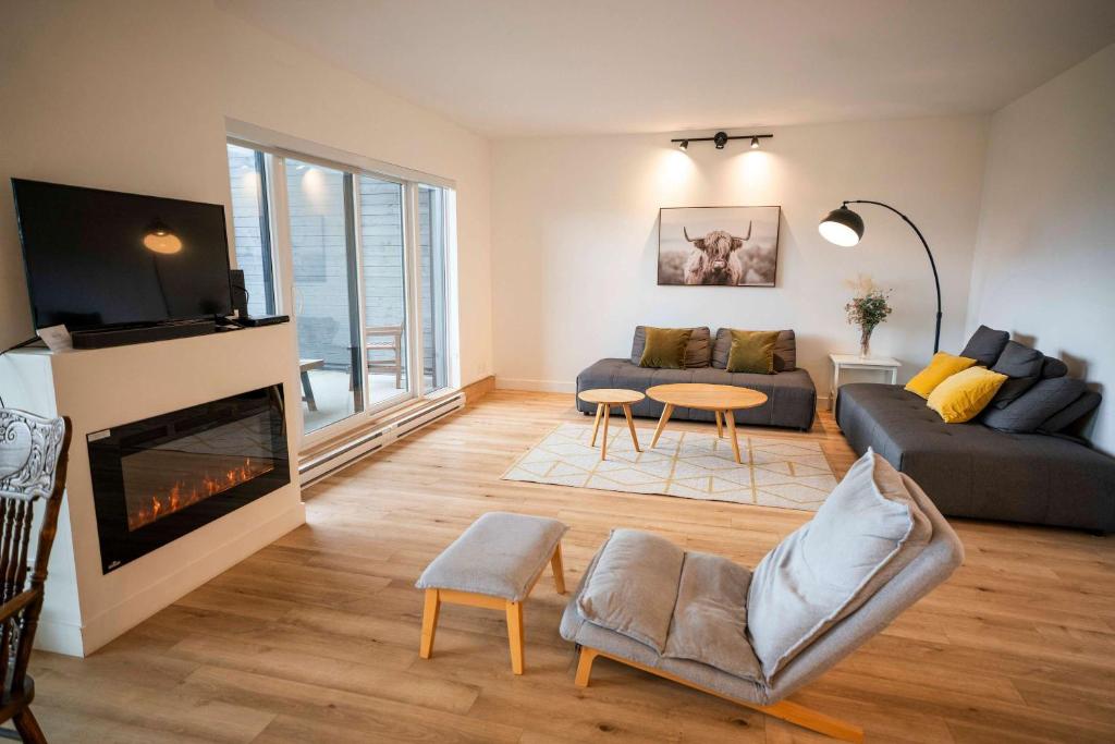 Posezení v ubytování Chic Condo - Stunning View & Quiet