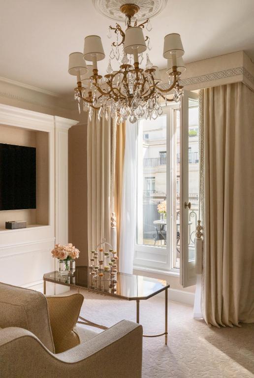 Four Seasons Hotel George V Paris - 13
