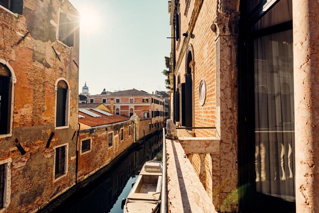 Casa Dei Pittori Venice Apartments - 10