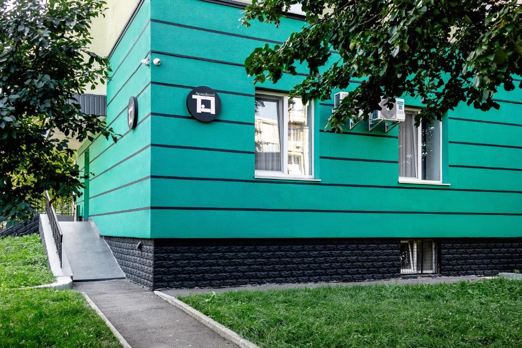 Budova, kde se aparthotel nachází