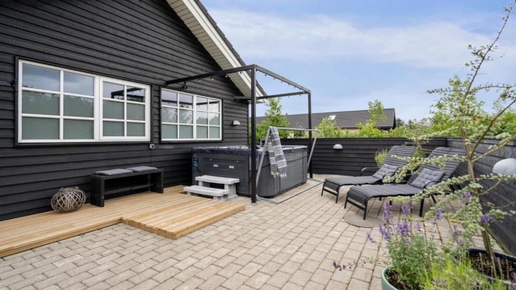 En have udenfor Villavilla #460 - Houstrup Strand, Vestjylland