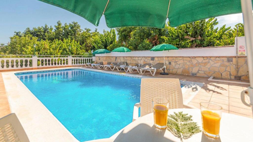 Villa Cañadu Nerja by Ruralidays