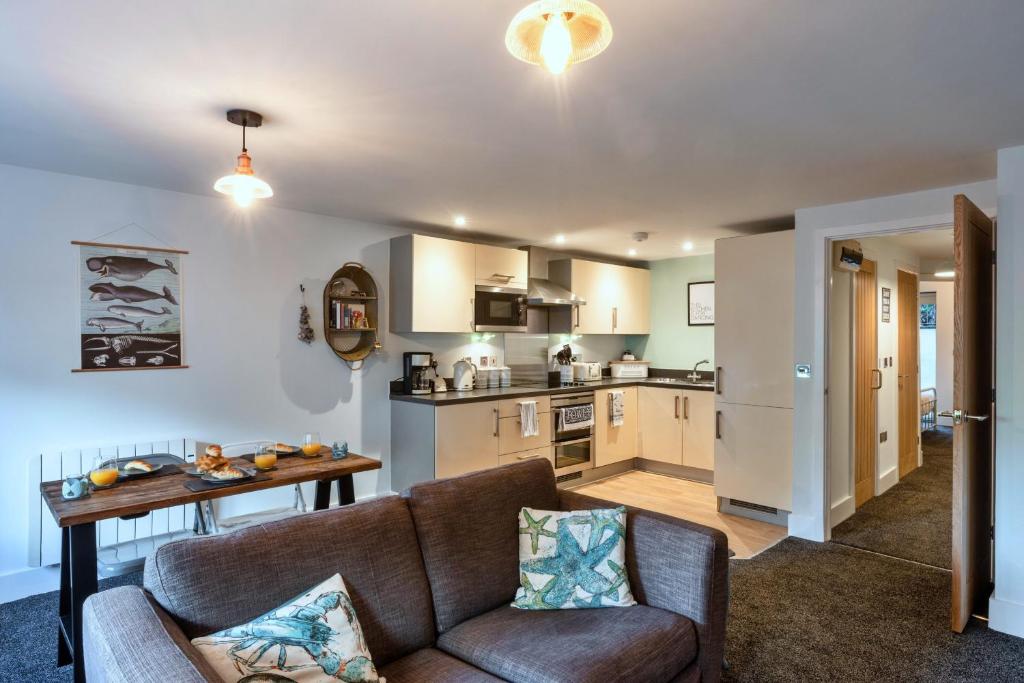 Køkken eller tekøkken på Finest Retreats - Pobbles Place