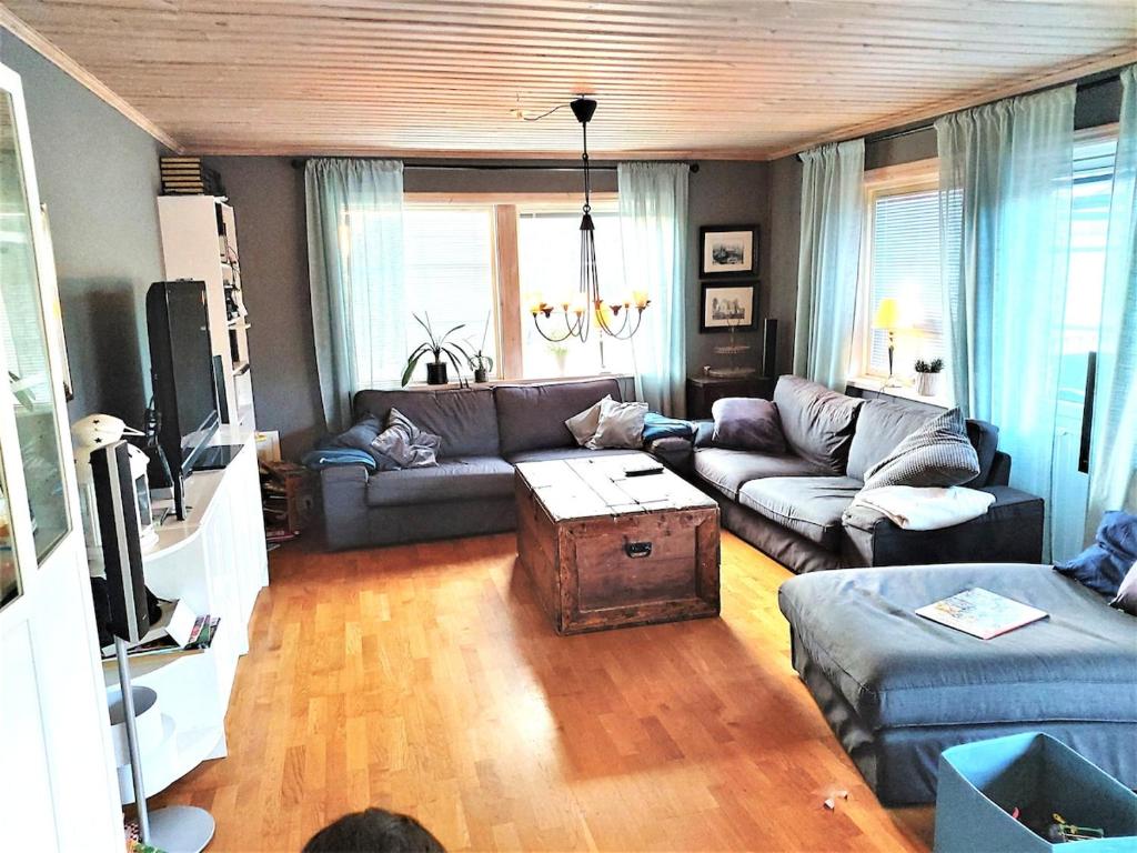 House by the lake with sauna and Christmas spirit!