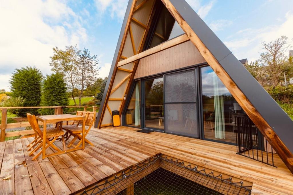 Balkón nebo terasa v ubytování Le Tipi des Arnats