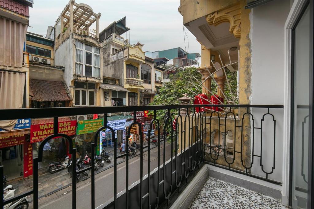 Giường Đơn Trong Phòng Ngủ Tập Thể 10 Giường