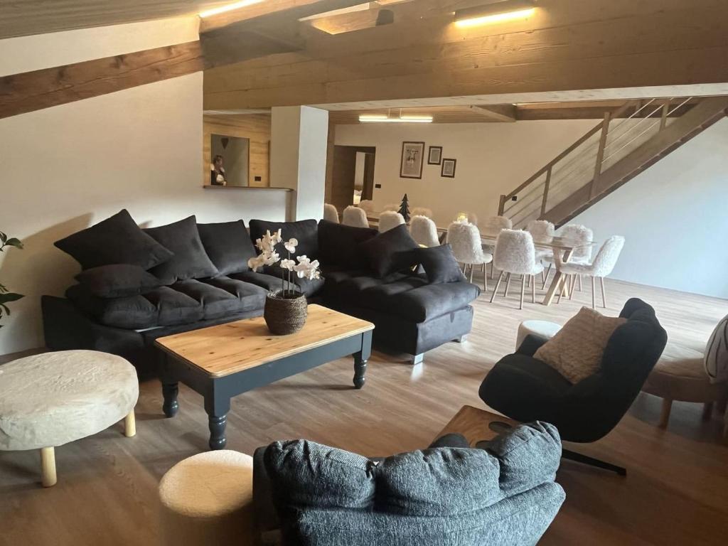 Appartement 8 pièces, 15 pers, Châtel, avec balcon - FR-1-676-234