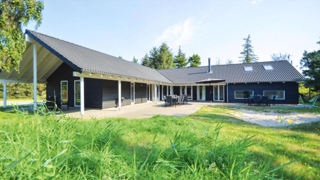 Tòa nhà nơi nhà nghỉ dưỡng tọa lạc