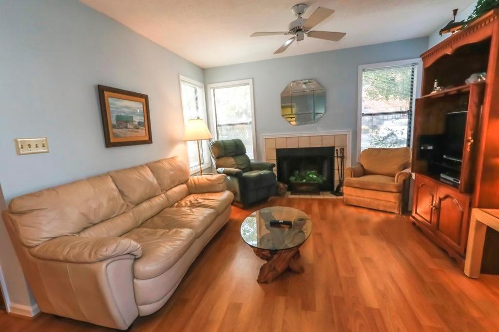 Et opholdsområde på Harbour Oaks 503