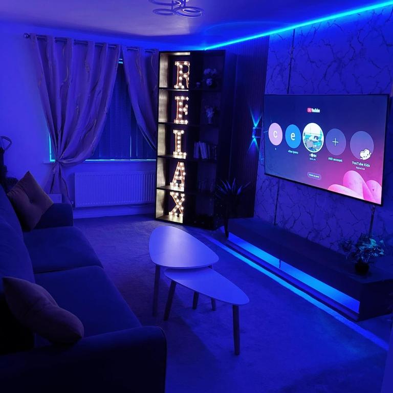 Et tv og/eller underholdning på Ellas Stays