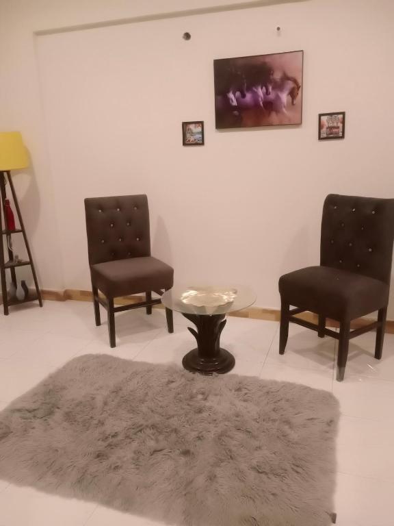 Posezení v ubytování appartment in Dha karachi