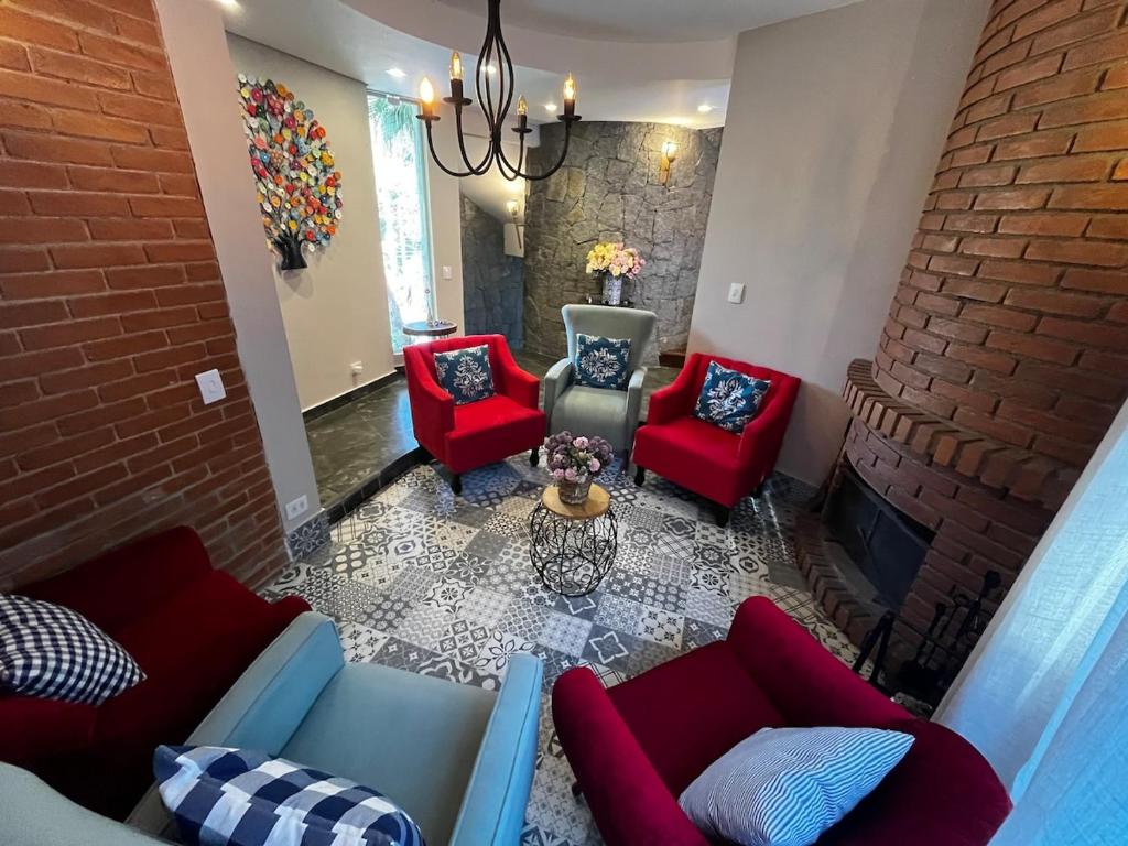 Ảnh trong thư viện ảnh của Chácara Villa de Camila home & eventos ở Embu