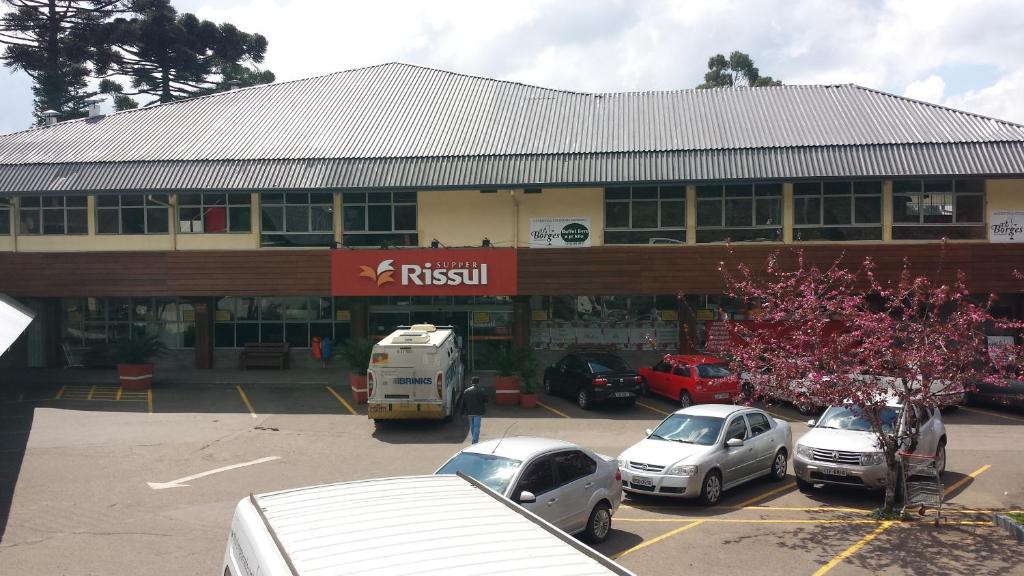  Apartamento com Piscina 4 Pessoas