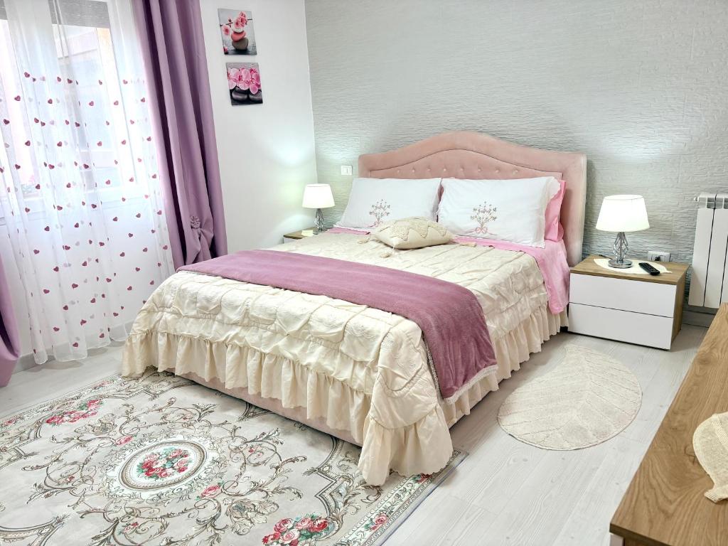 Postel nebo postele na pokoji v ubytování Stefy's House