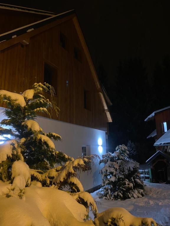 Το Apartmány La Torretta τον χειμώνα