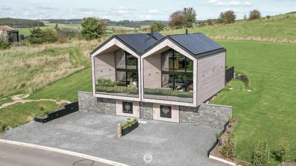 Το κτήριο όπου στεγάζεται  το bed & breakfast