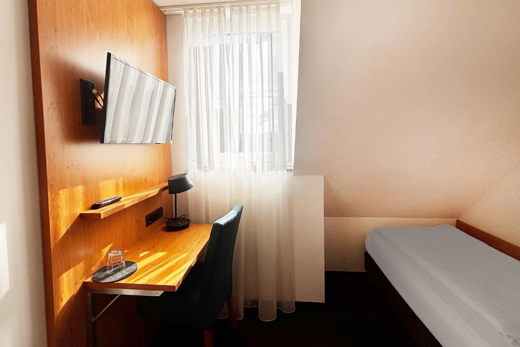 Garner Hotel Stuttgart - Zuffenhausen by IHG - Single Room