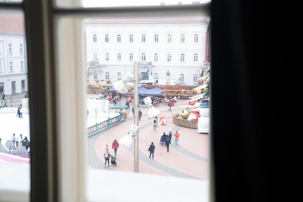 Hosté ubytování Liberty Square View Ultra Central Flat