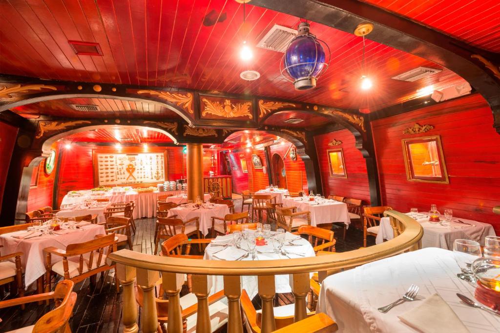 Restaurace v ubytování Decameron Galeon - All Inclusive